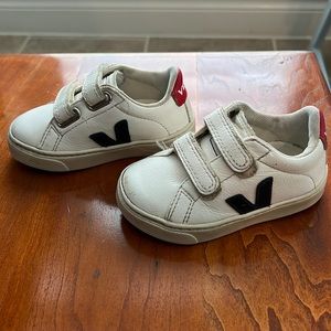 Veja toddler tennis shoes